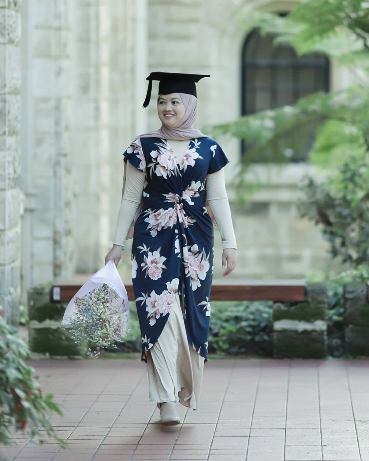 美国hawaii diploma模板|美国夏威夷大学马诺阿分校是什么样子|